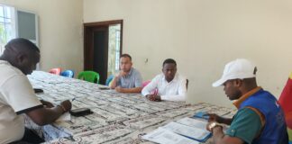 TSHOPO : Thomas MAKUNYA et ses Partenaires Chinois de COC élargie au DG de l’Ese GPC SARL dans une RÉUNION D’ÉVALUATION et de mise au point ce Jeudi au bureau de l’ACOPRIM pour la Pose de clôture et le début de Construction