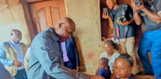 Haut-Uele : Le Gouverneur Jean Bakomito Gambu lance la 2ème Phase des Journées Nationales de Vaccination contre la Poliomyélite